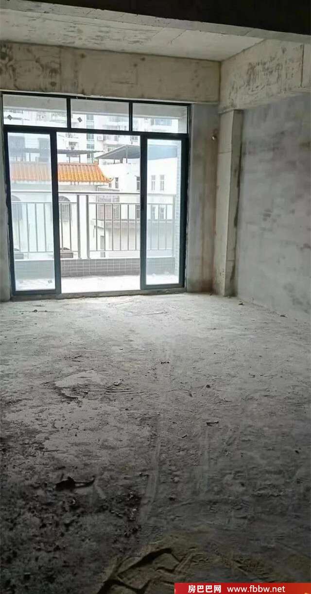 东莞凤岗村委统建楼凤城花园,首付3成，分期8年。村委盖章，买的放心