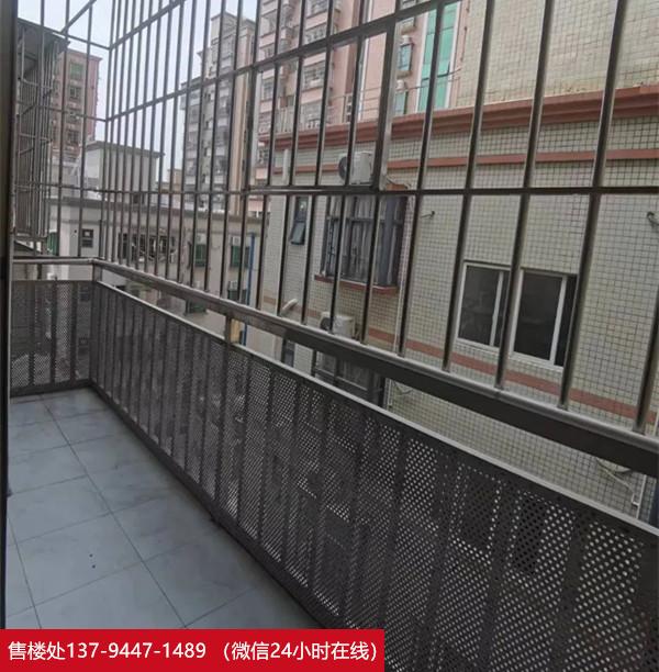 深圳 清湖原始户型地铁口500米，汇海广场/大润发广场️0距离
