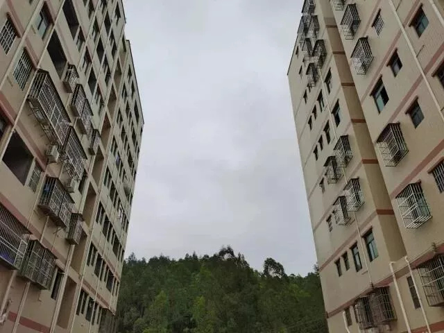 惠州惠阳区-新圩塘吓小产权房山海湾花园（村委合作建方）
