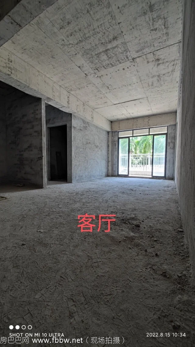 东莞凤岗永泰豪庭金凤路旁最新小产权房，独院围合式带车库！东莞凤岗永又一小产权房新楼盘!凤岗泰豪庭位于金凤路旁独院围合式带车库