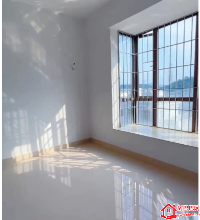 东莞凤岗五联小产权房《澜湖大厦》2024新楼盘[102平精装三房698000楼层任选]